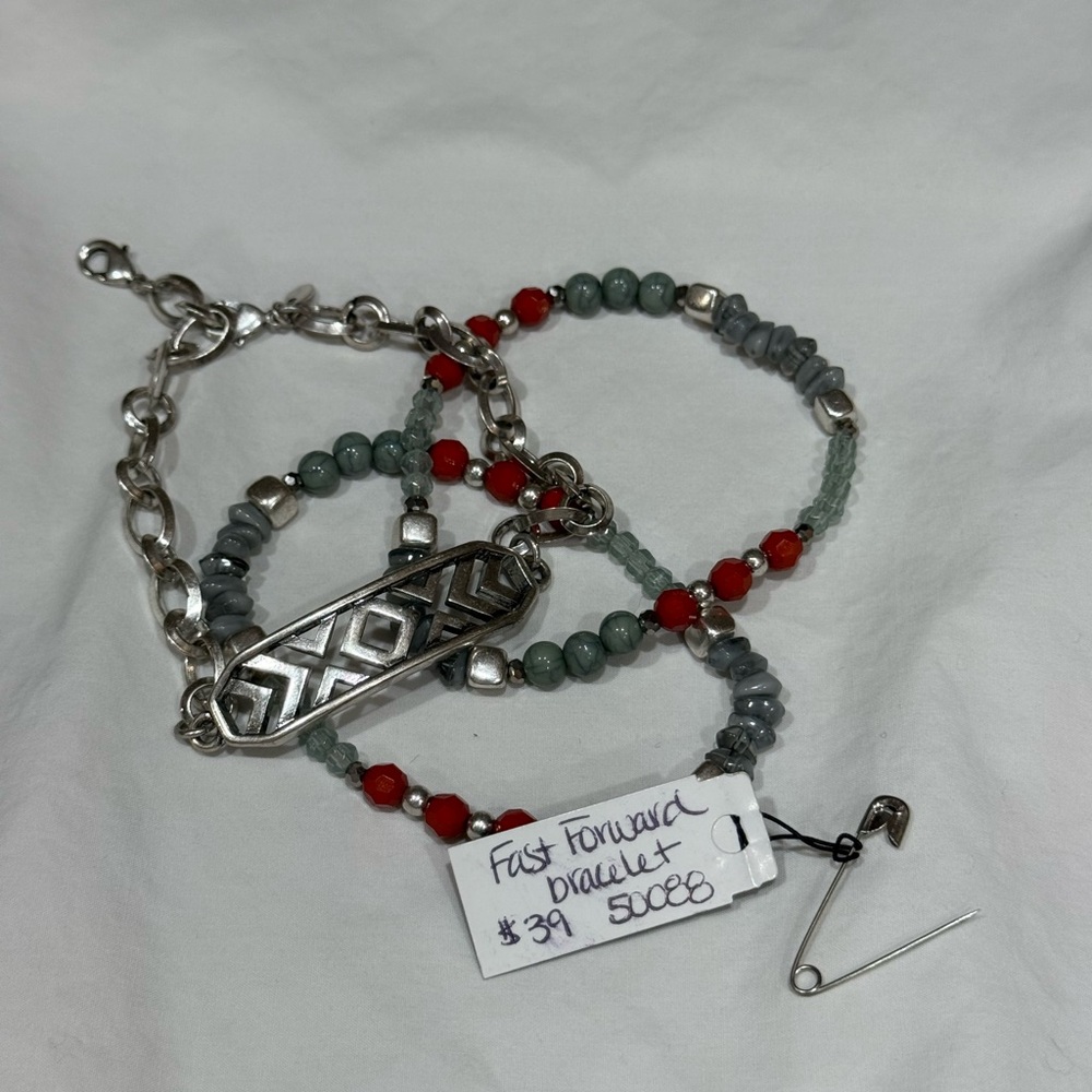 Premier Designs “Fast Forward” Silver and Red Necklace and Bracelet Set - Picture 6 of 7